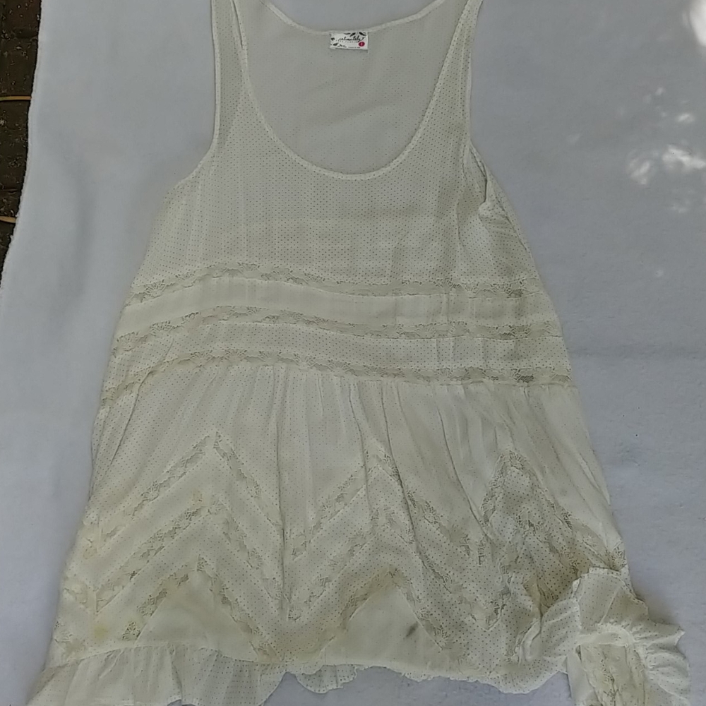 White Tanktop with small Polka dots